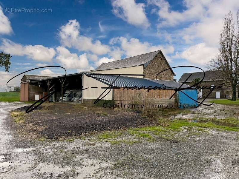 Maison à TOURVILLE-SUR-SIENNE