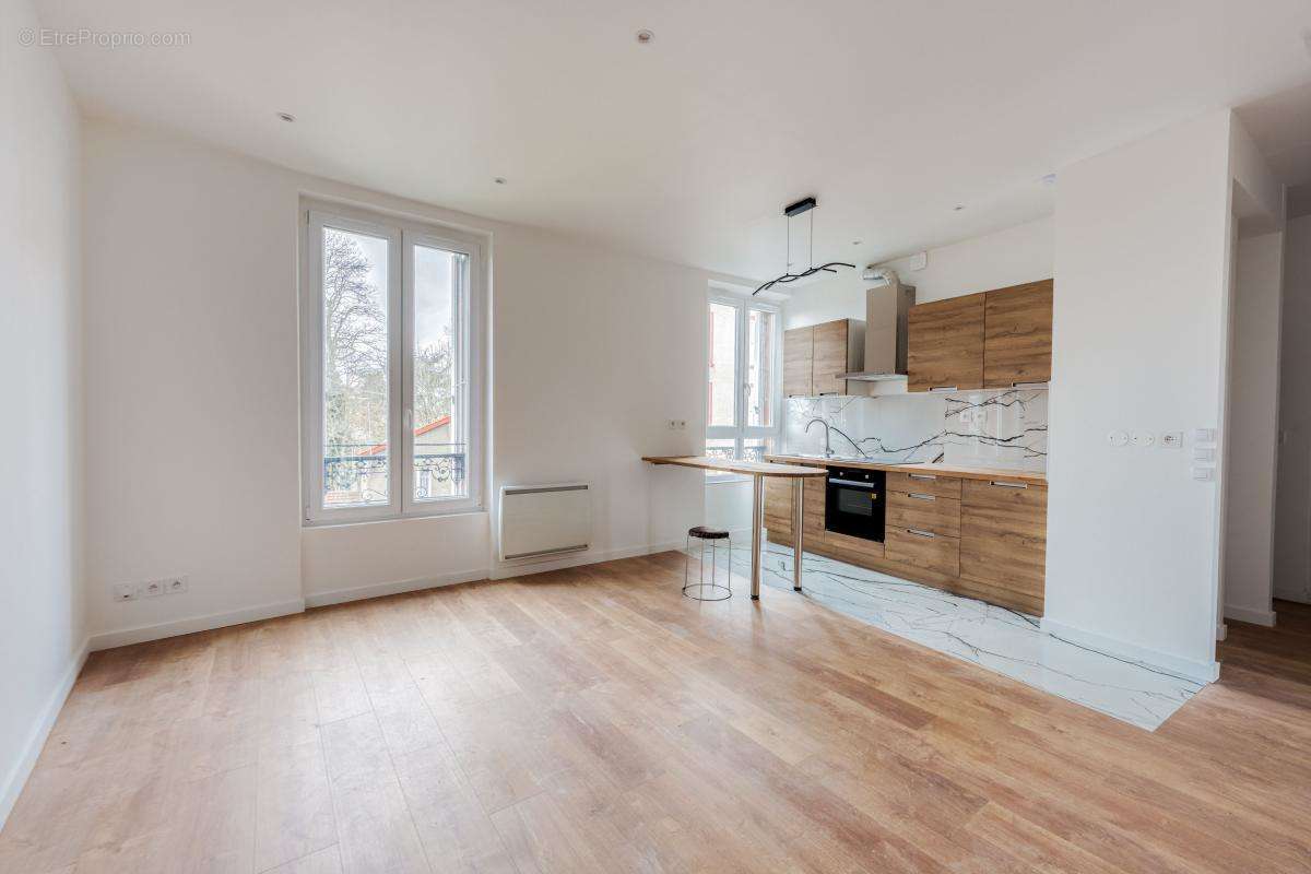 Appartement à LE RAINCY