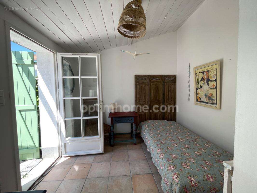 Maison de plain-pied – 83 m² avec dépendance – Terrasse & Jardin – Le Bois-Plage-en-Ré - photo 23