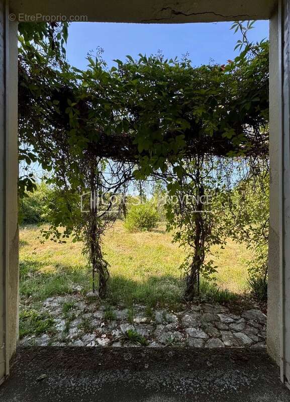 Propriete pernes les fontaines - photo 48