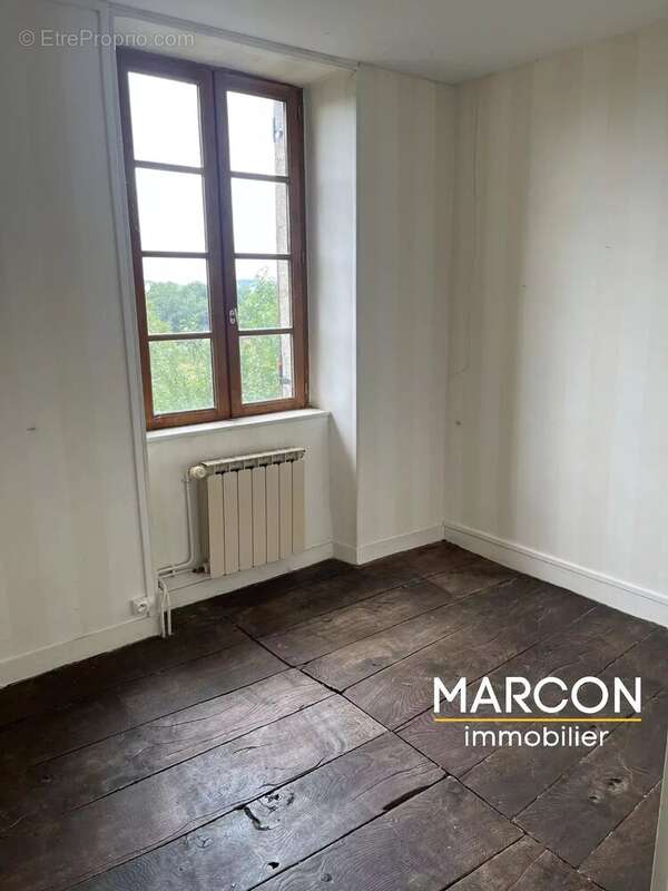 Maison 195 m² à Aubusson  - photo 7