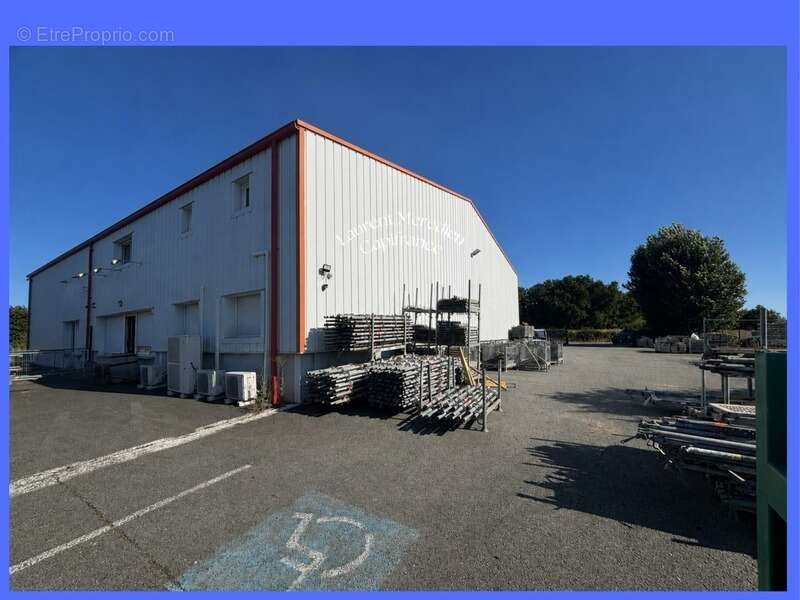 Local d'activités de 570 m² – Entrepôts, bureaux et possibilité de division en 2 lots indépendants - photo 5
