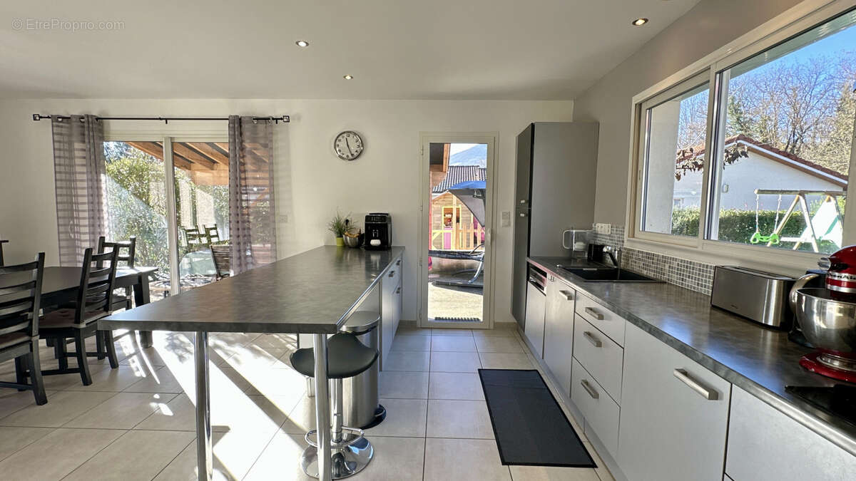 Maison à SAINT-JUST-DE-CLAIX