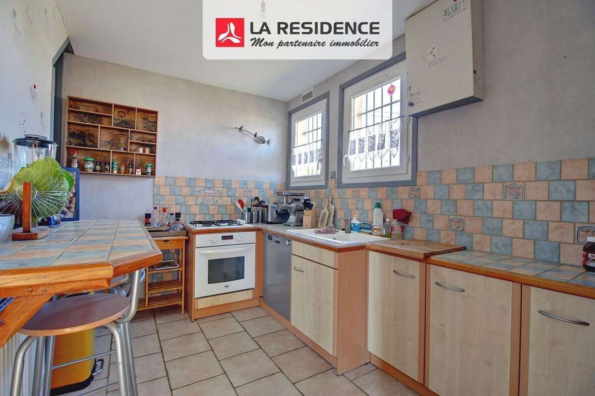 Maison à SAINT-ETIENNE-DU-ROUVRAY