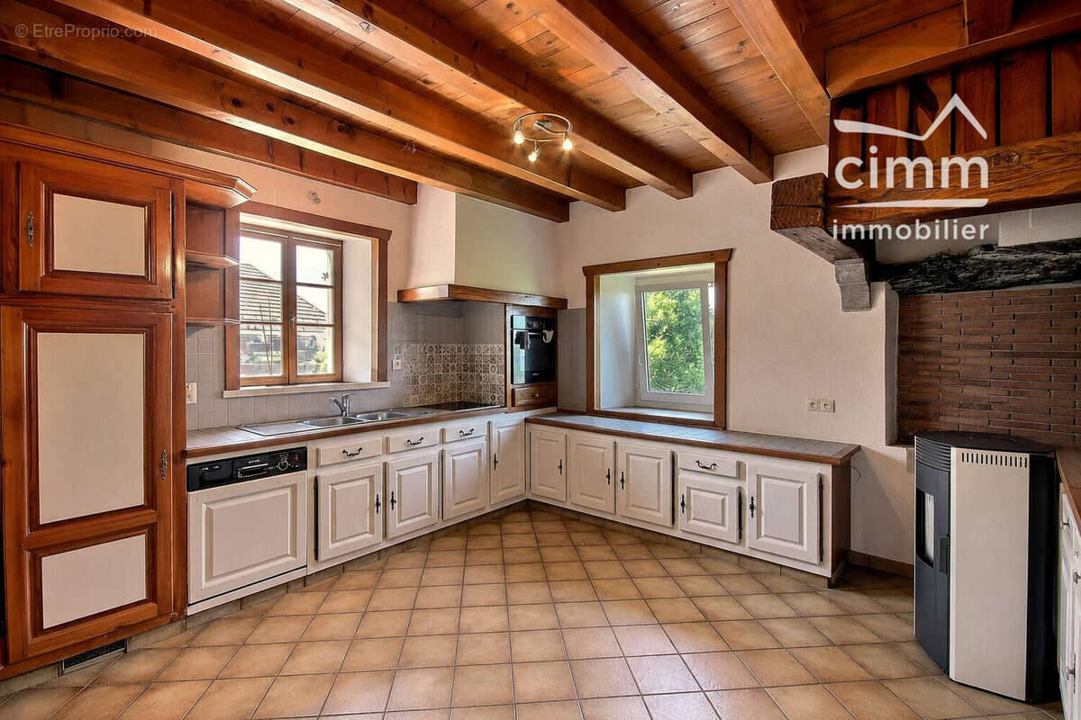 Maison 408 m² à Verchaix  - photo 6