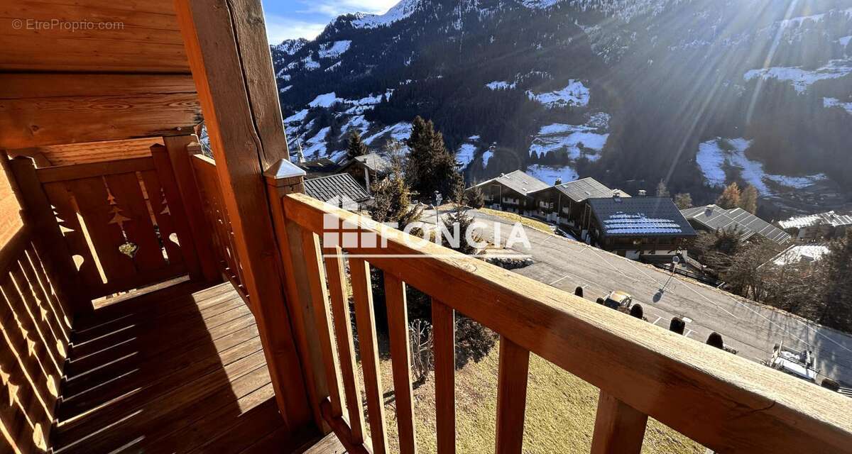 Appartement à HAUTELUCE