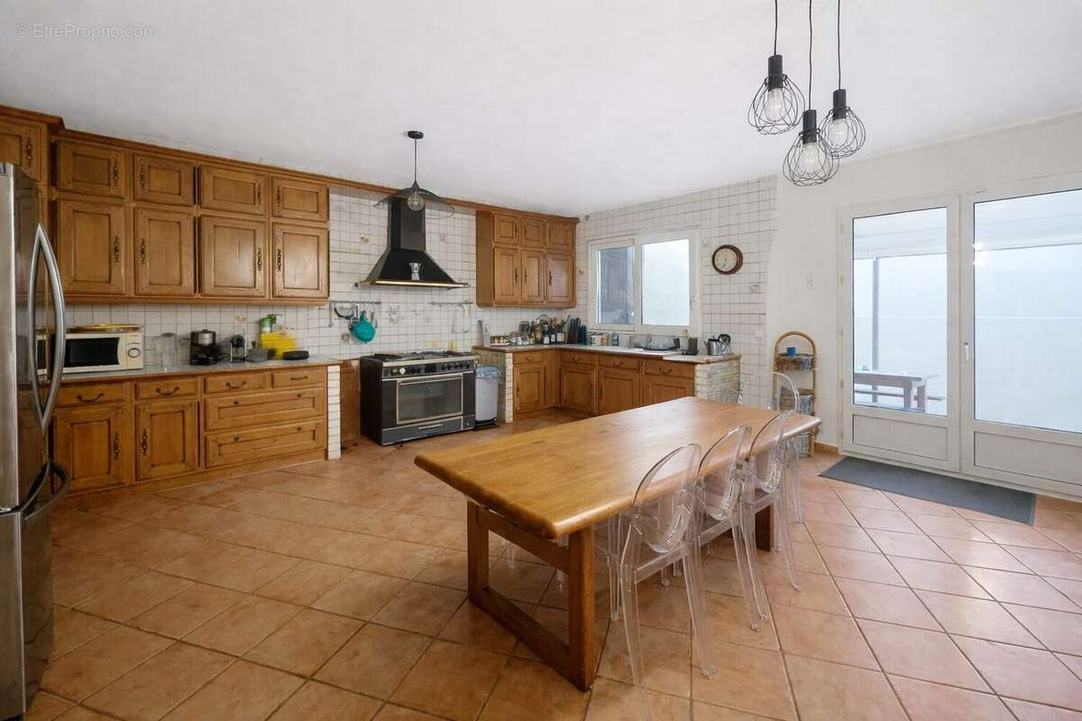 Maison à CHENNEVIERES-SUR-MARNE
