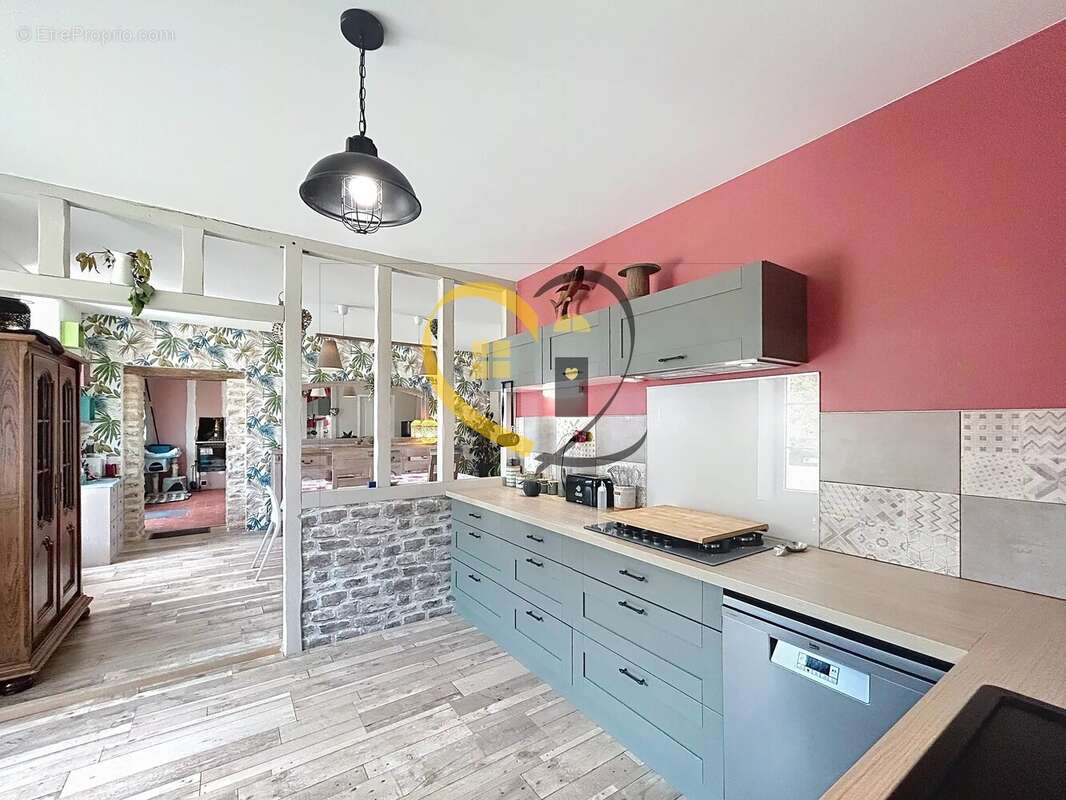 Maison à LA CELLE-CONDE