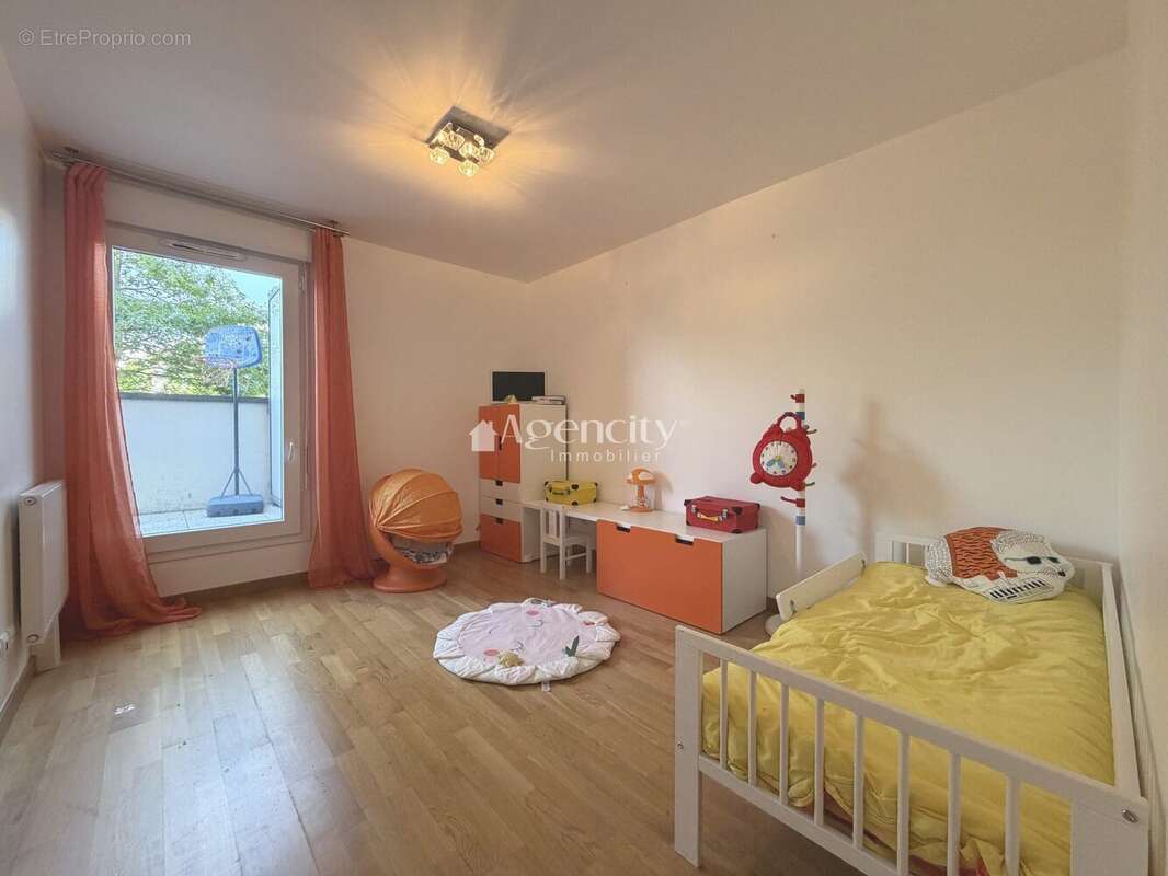 Appartement 61 m² à Bussy-Saint-Georges  - photo 6