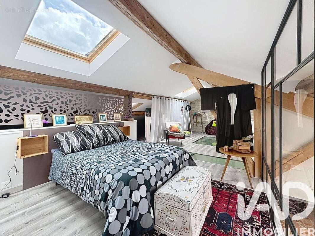 Maison 243 m² à Crenans  - photo 5