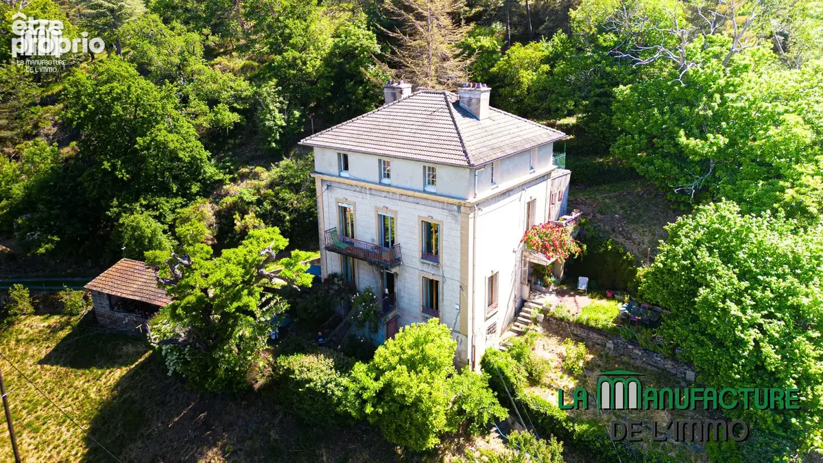 Maison bourgeoise de 1906 - 297.93 m2 habitables - parcelle de terrain de 2480 m2- secteur Cotatay / La Poura - photo 14