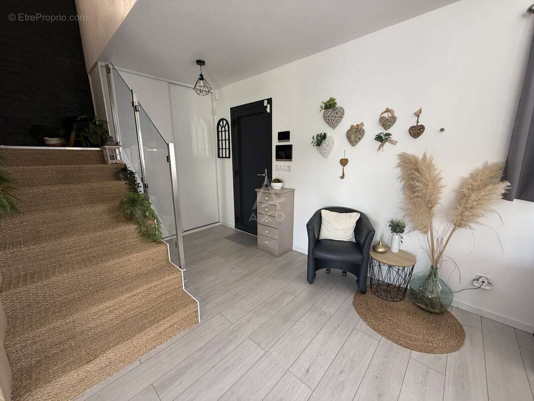 Maison à AUGNY
