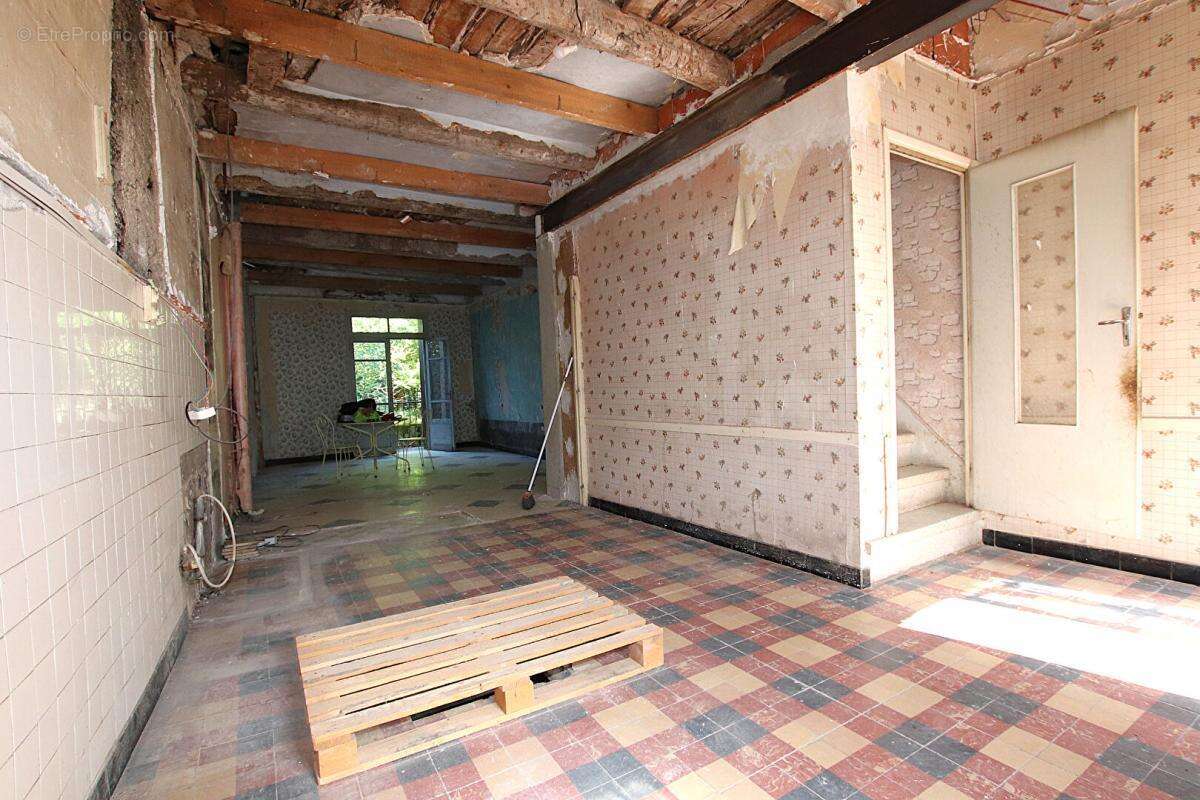 RARE - Demeure de caractère de 300 m² à rénover sur 5 385 m² de terrain - photo 14