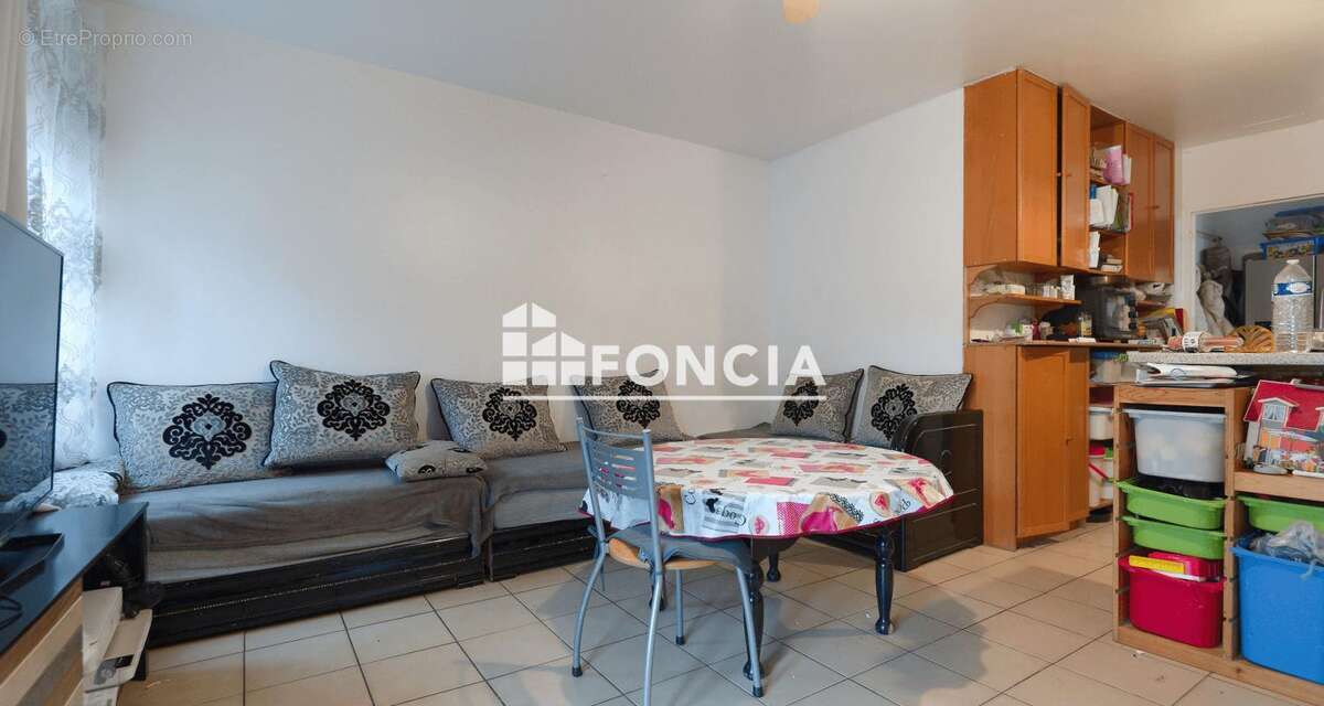 Appartement à CORBEIL-ESSONNES