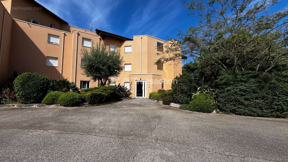Appartement 88 m² à Pietrosella  - photo 60