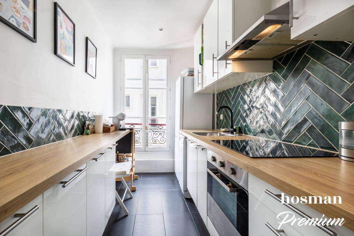 Appartement à PARIS-8E