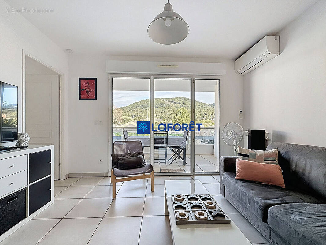 Appartement à CARQUEIRANNE