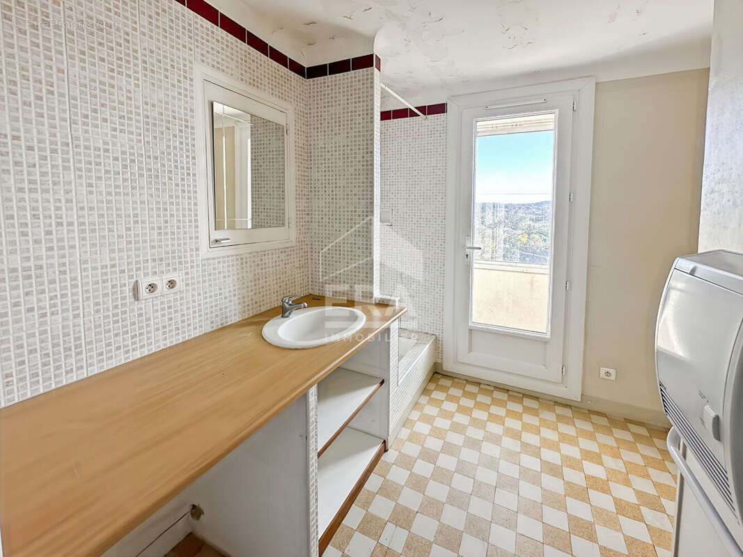 Appartement à CHATEAURENARD