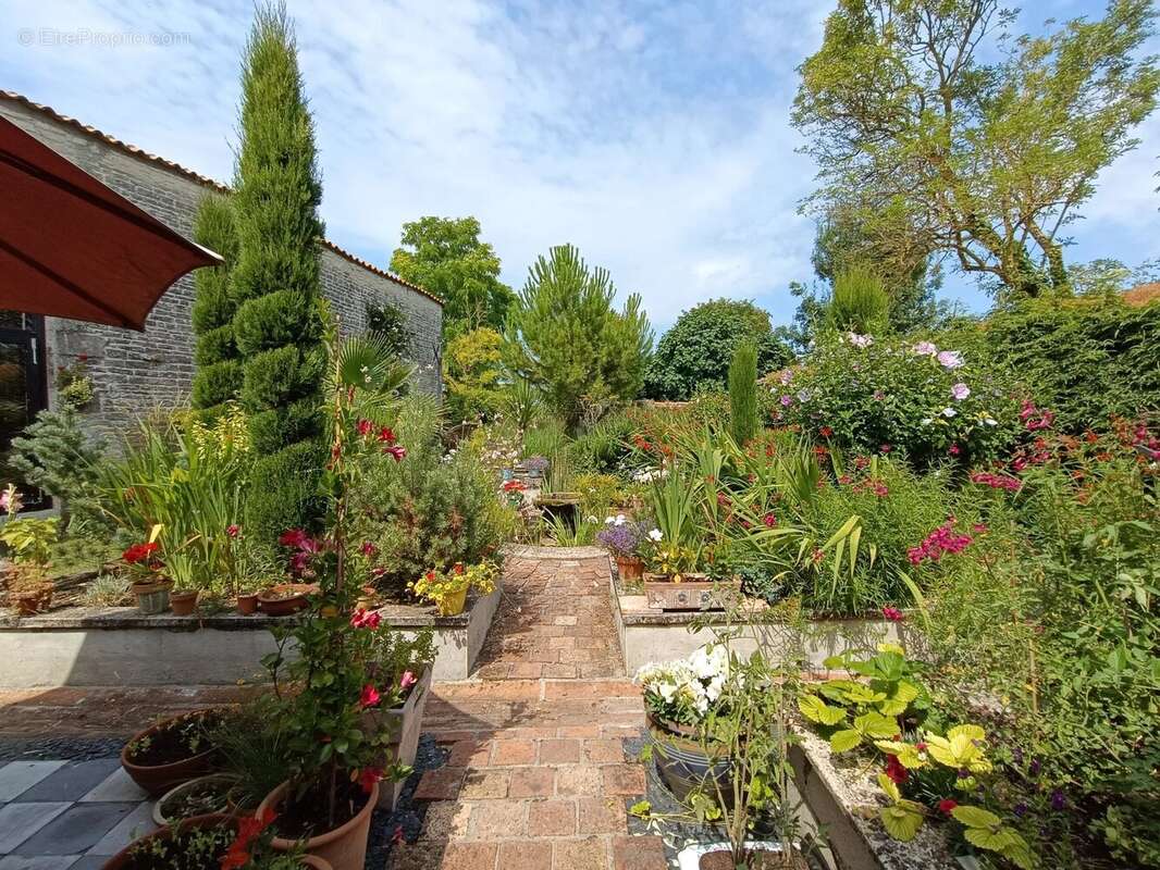 Maison à COURBILLAC