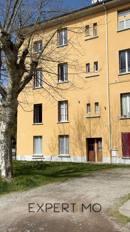 Appartement à VIZILLE