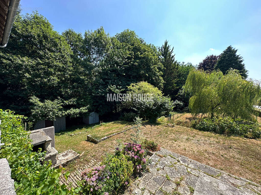 Maison en pierre rénovée 250 m² - 6 chambres -1.3 ha de terrain. Proche Dinan - photo 4