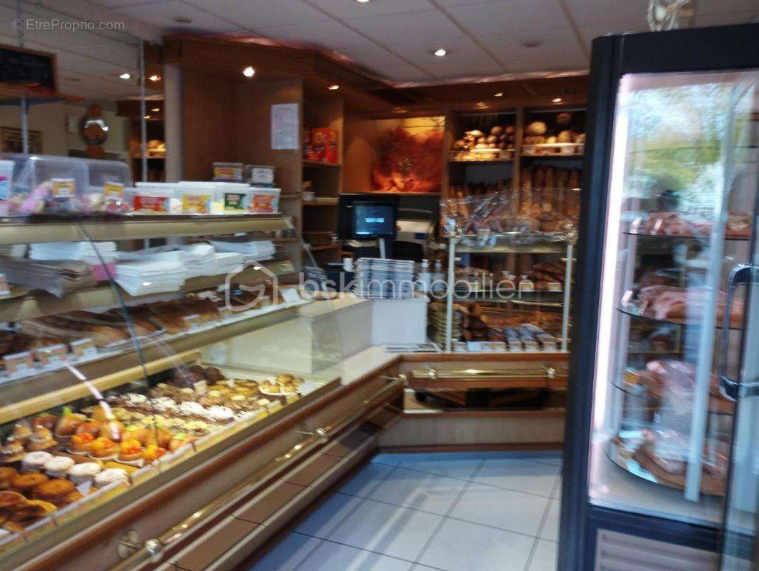 Fonds de commerce Boulangerie – Emplacement n°1 Centre-ville - Quartier Saint -Christophe (36) - photo 3