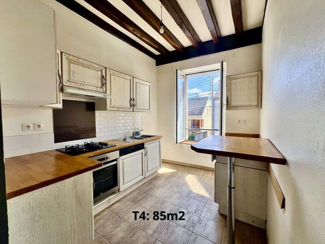 Appartement 306 m² à Orleans  - photo 8