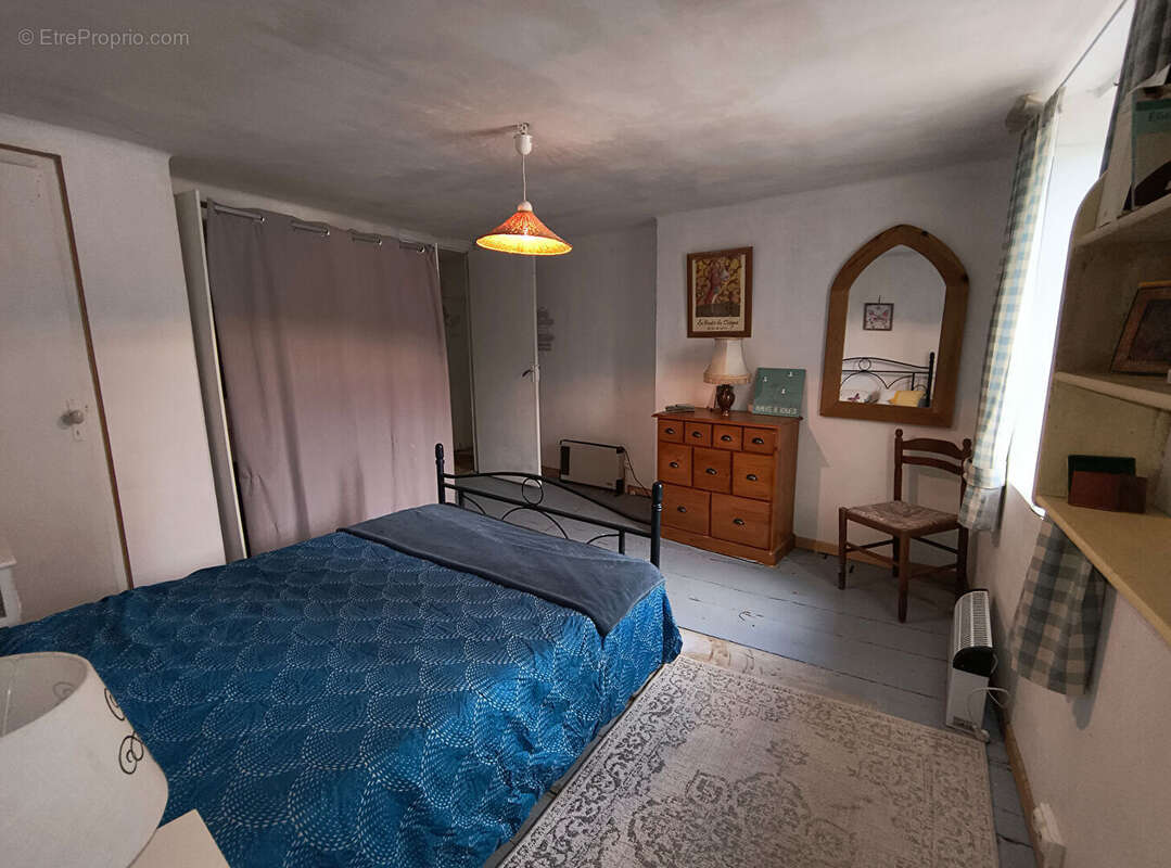 Maison à AMBAZAC
