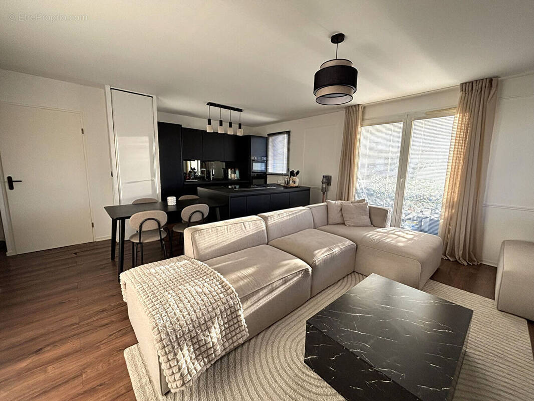 Appartement à EPINAY-SUR-SEINE