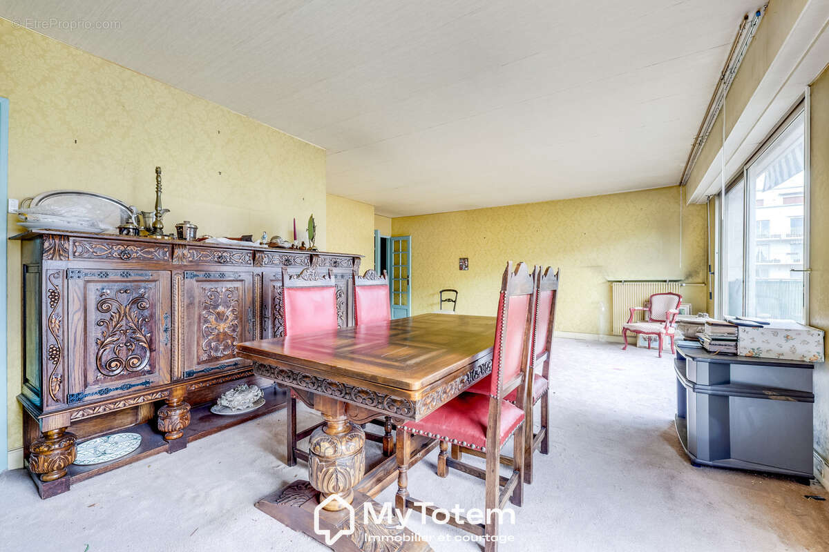 Appartement à VERSAILLES