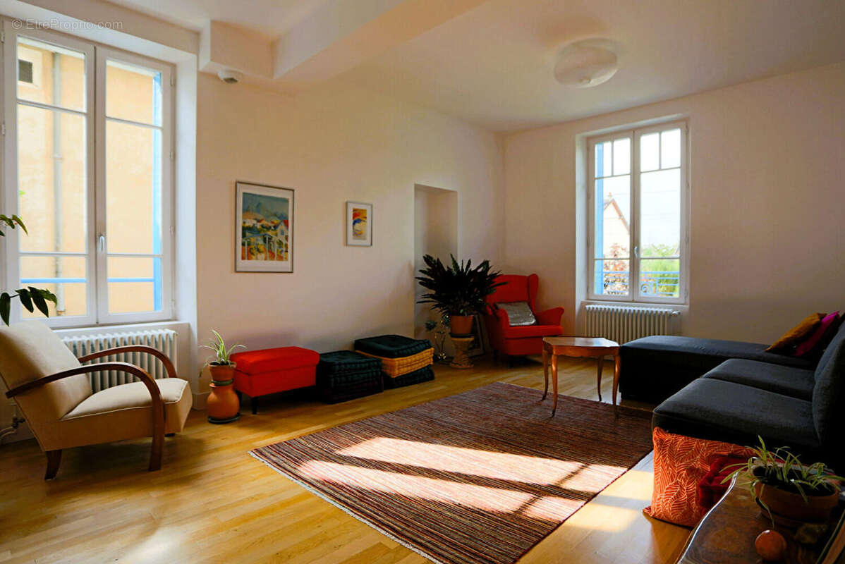 Maison à MONTLUCON