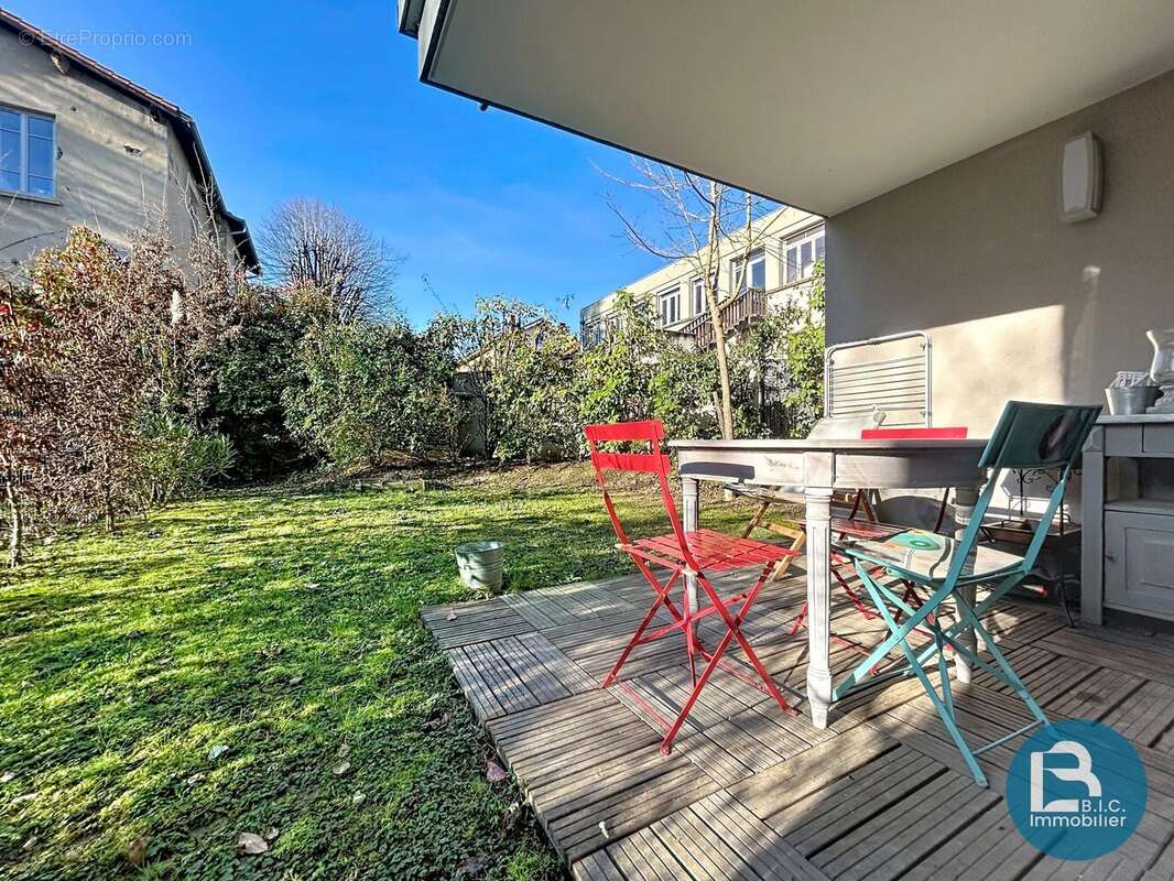 Appartement à CHAMPAGNE-AU-MONT-D'OR