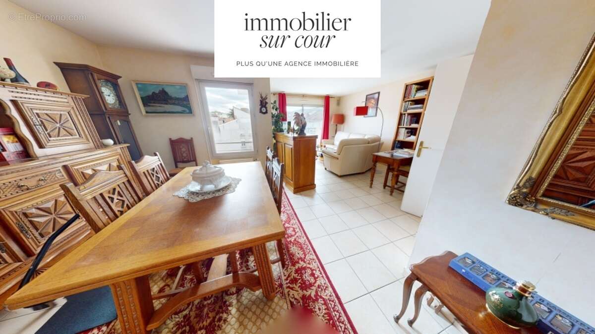 Appartement à SAINT-ETIENNE