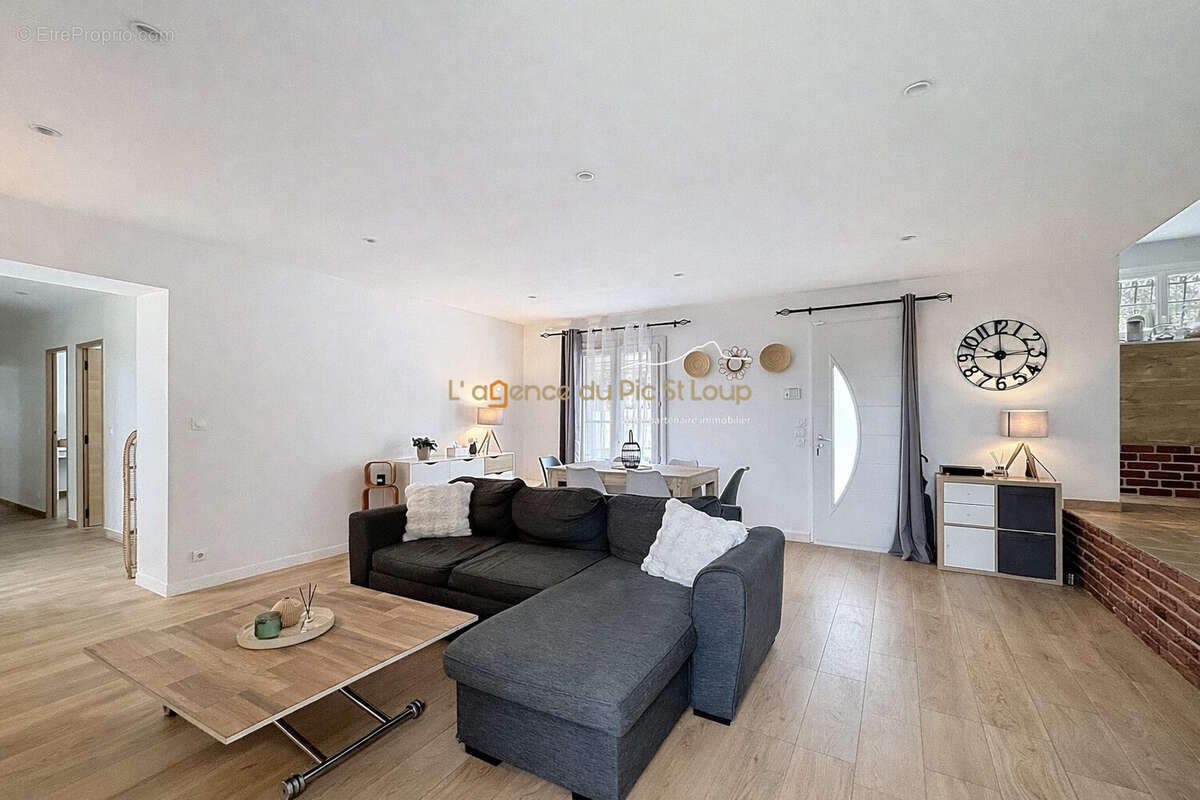 Maison à SAINT-GELY-DU-FESC