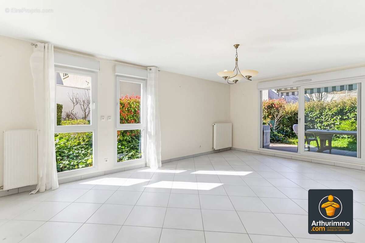 Appartement à CRAPONNE