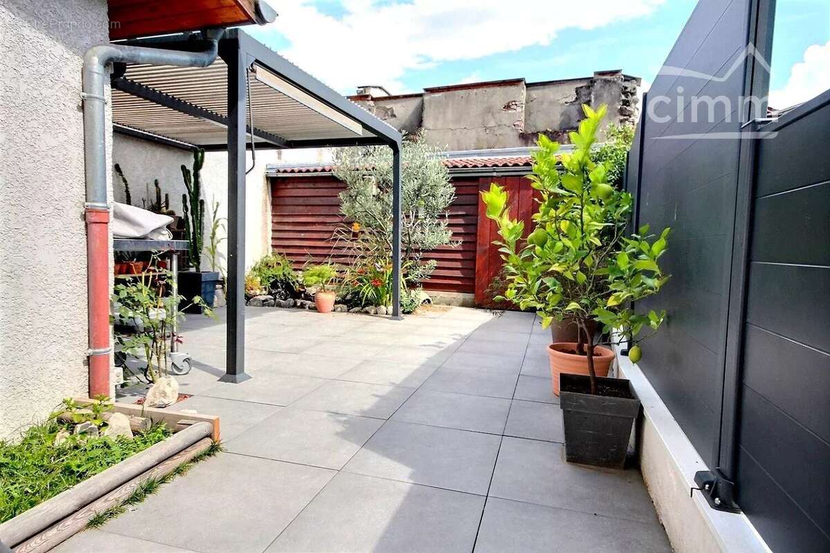 Appartement à LUMBIN
