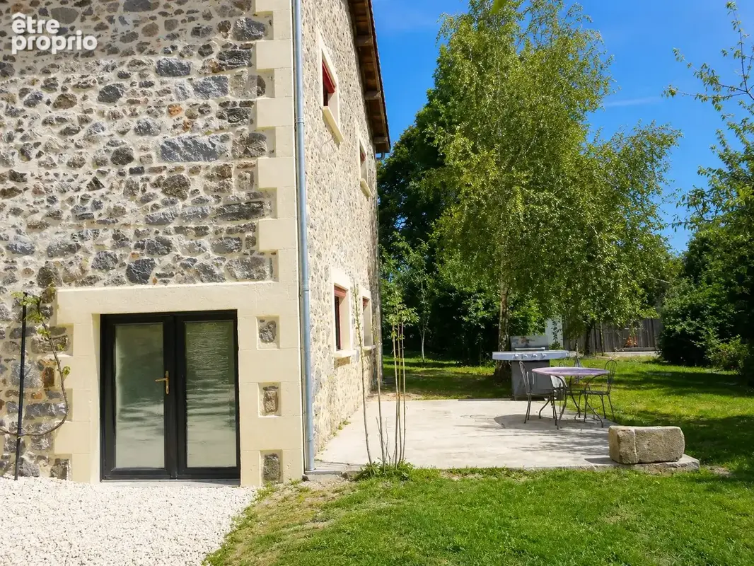 Maison 9 pièces 219 m² à vendre à Busserolles (24360) - photo 3