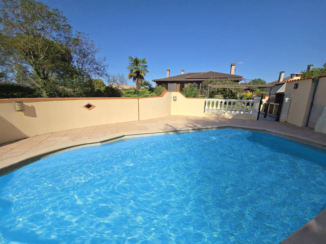 Maison à CASTELGINEST