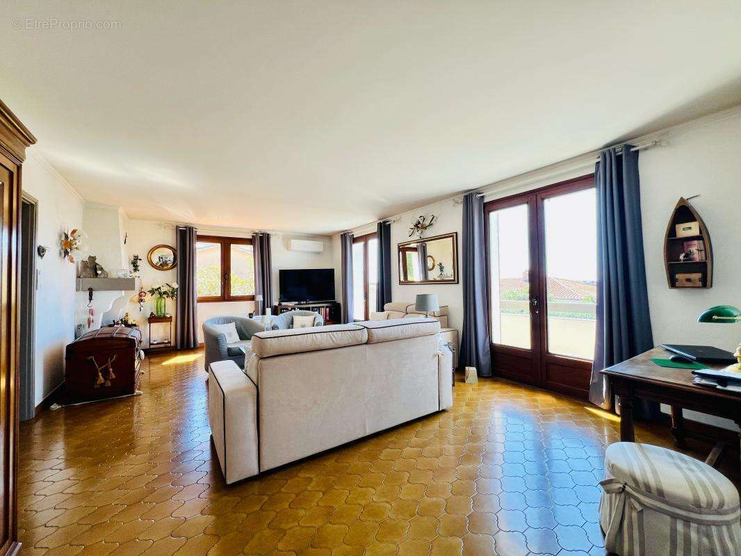 Maison à SIX-FOURS-LES-PLAGES