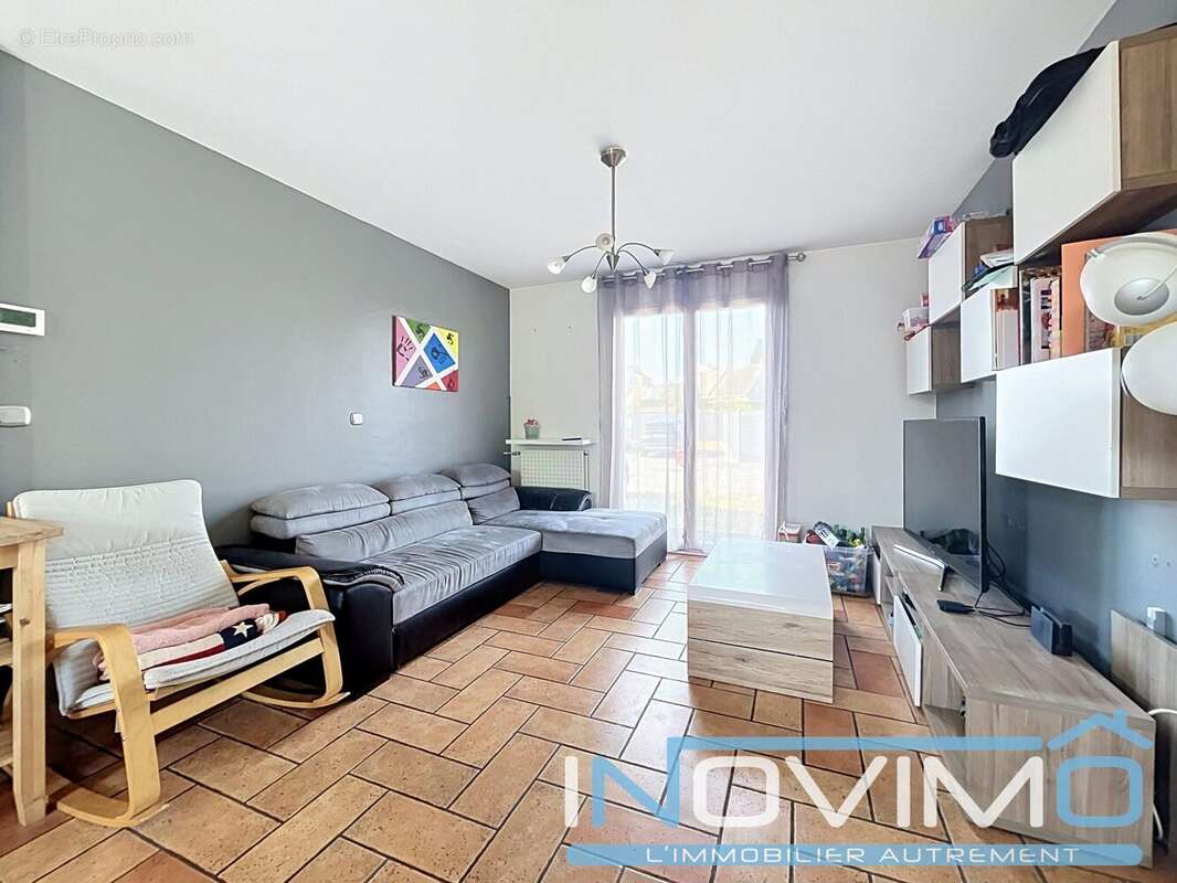 Maison 102 m² à Cappelle-La-Grande  - photo 2