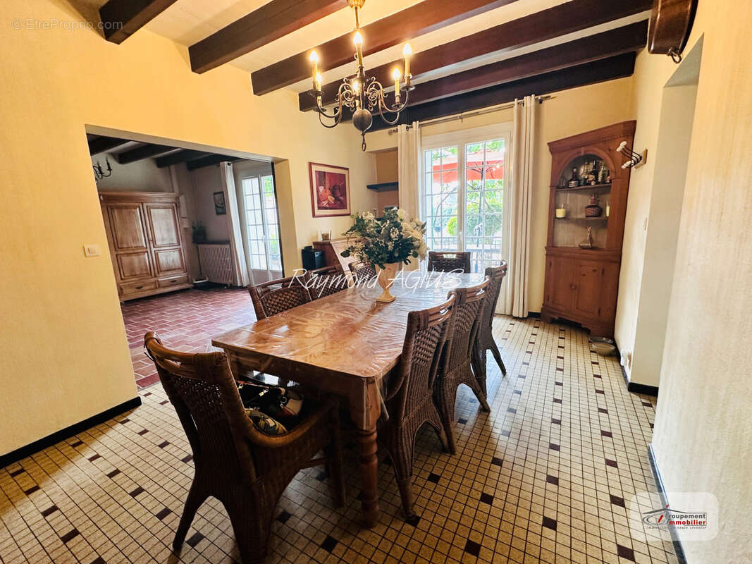 Charmante longère de vigneron avec studio, piscine et séchoir traditionnel - photo 18