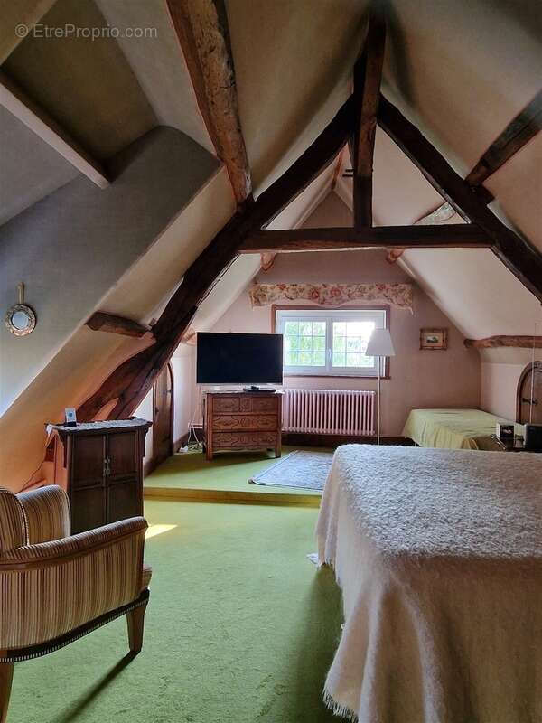 Maison à MARCILLY-LA-CAMPAGNE