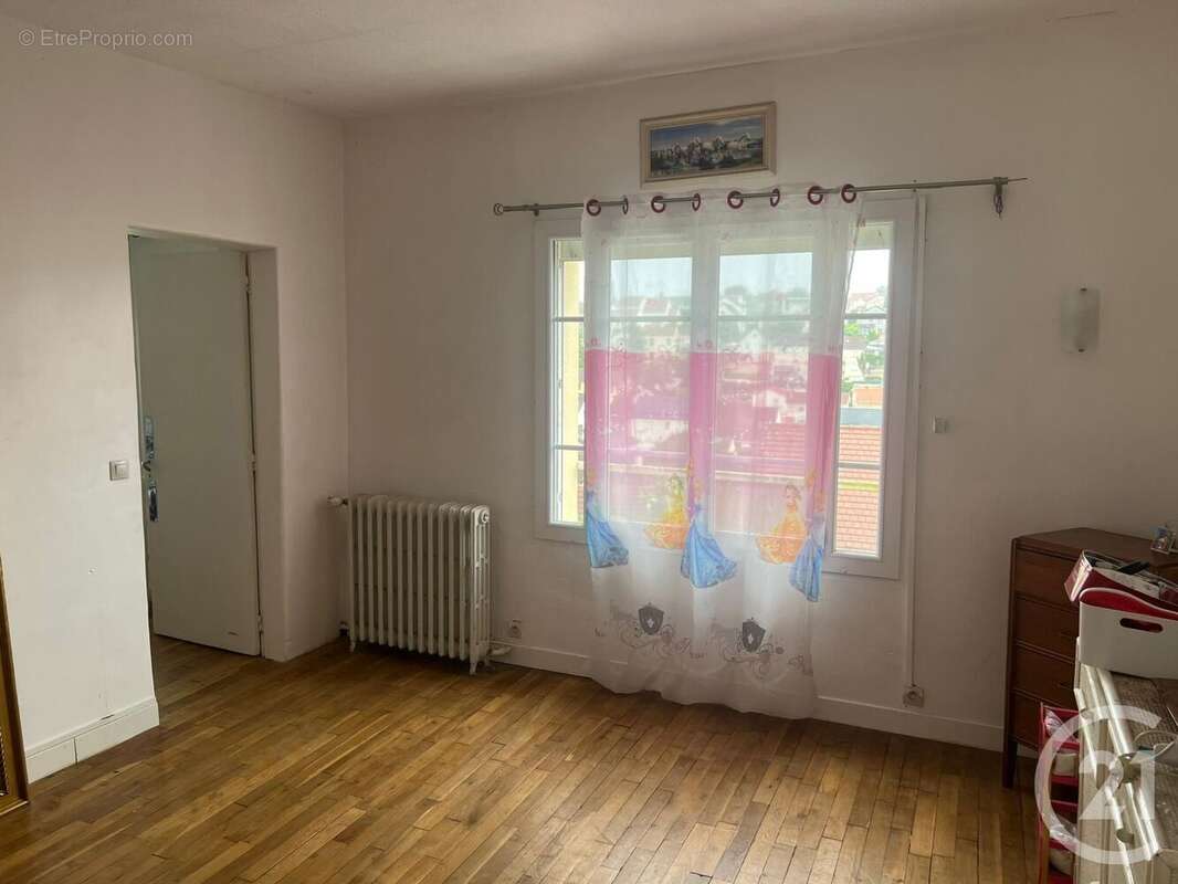 Maison à MARLY-LA-VILLE