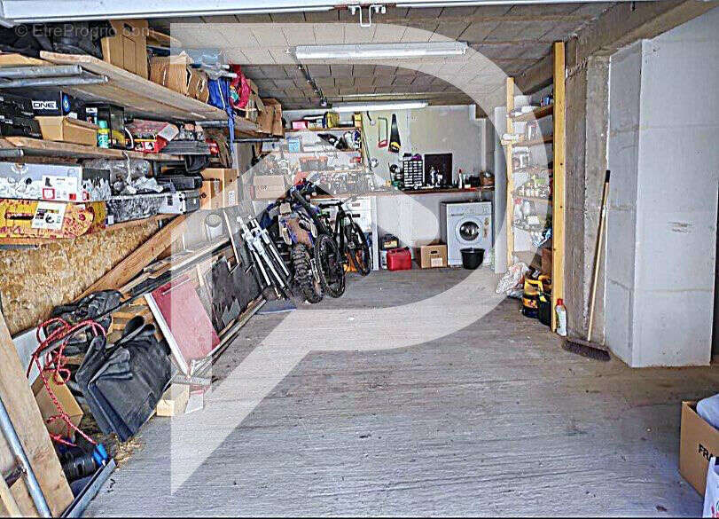 Maison à VINON-SUR-VERDON