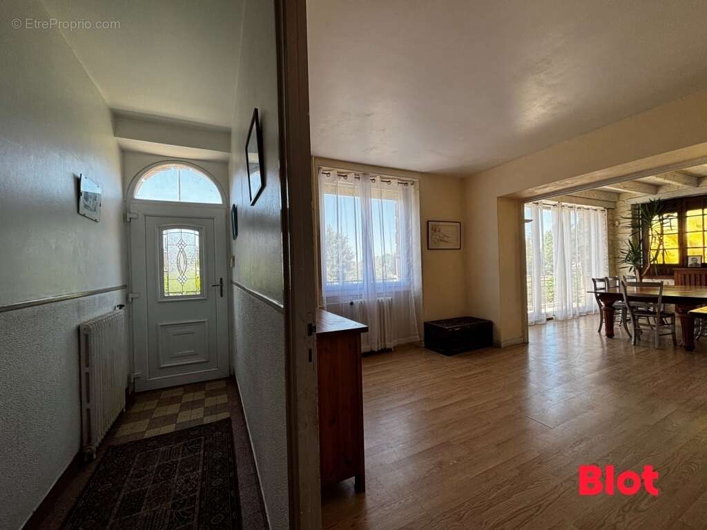 Maison 154 m² à Saint-Renan  - photo 6