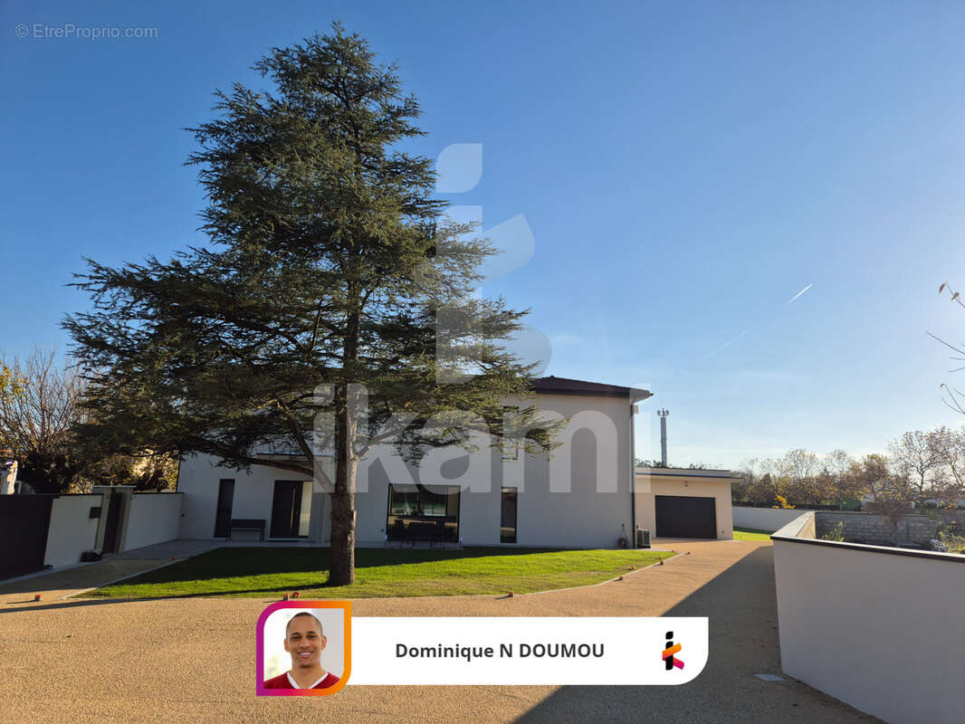 Maison à ROMANS-SUR-ISERE