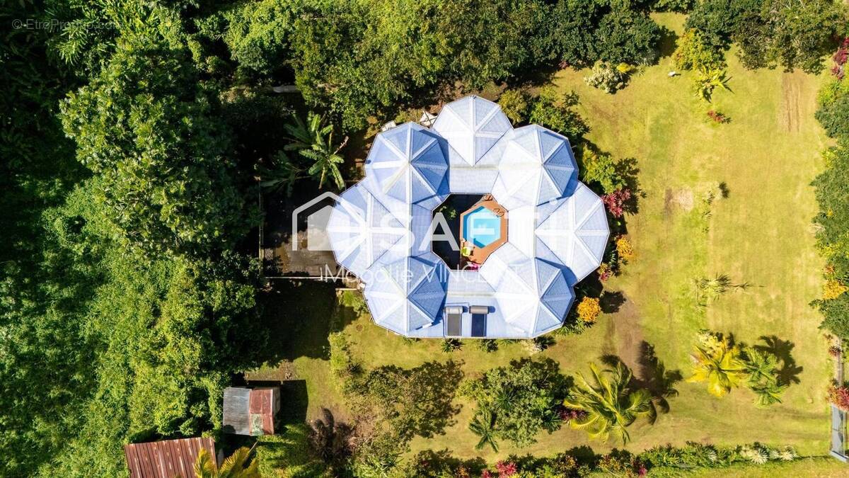 Photo 1 - Maison à SAINTE-ROSE