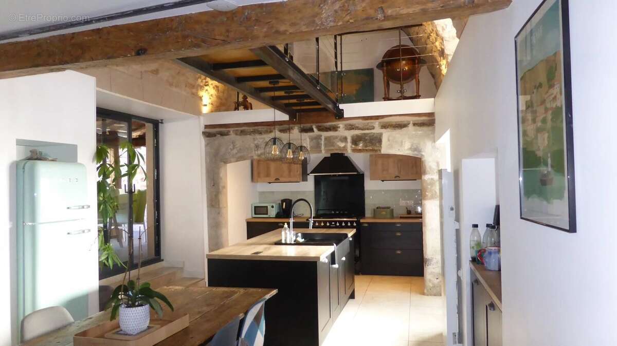 Maison à MOSTUEJOULS