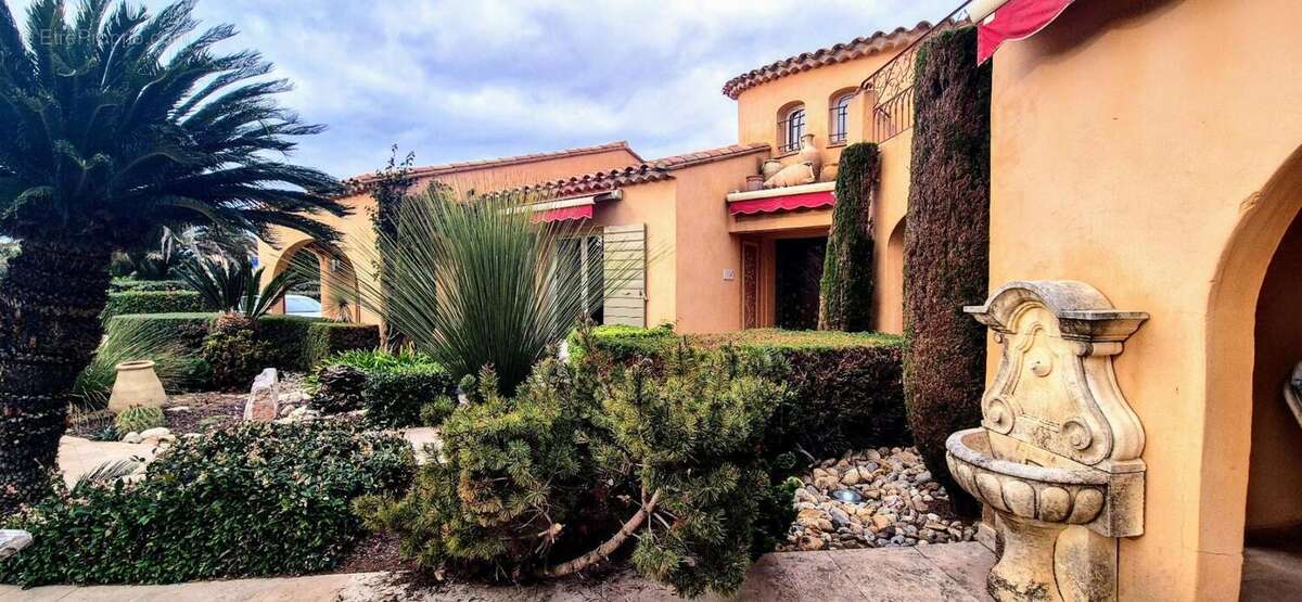 Maison à SAINT-CYPRIEN