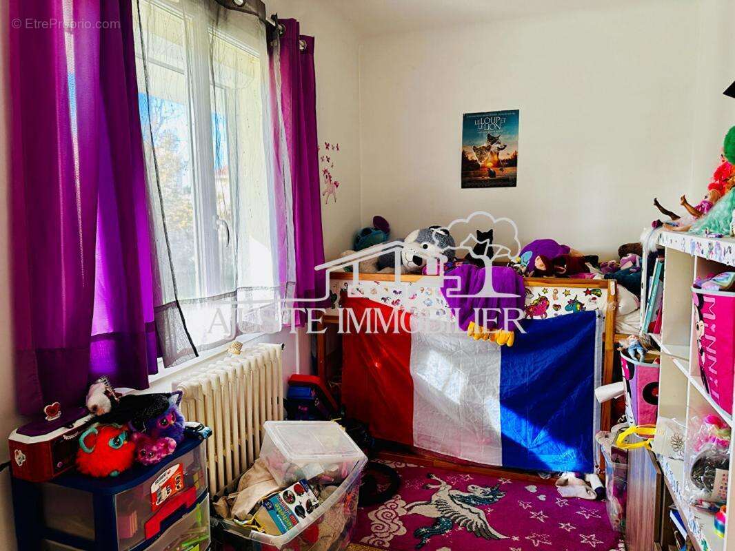 Appartement à SAINT-VICTORET